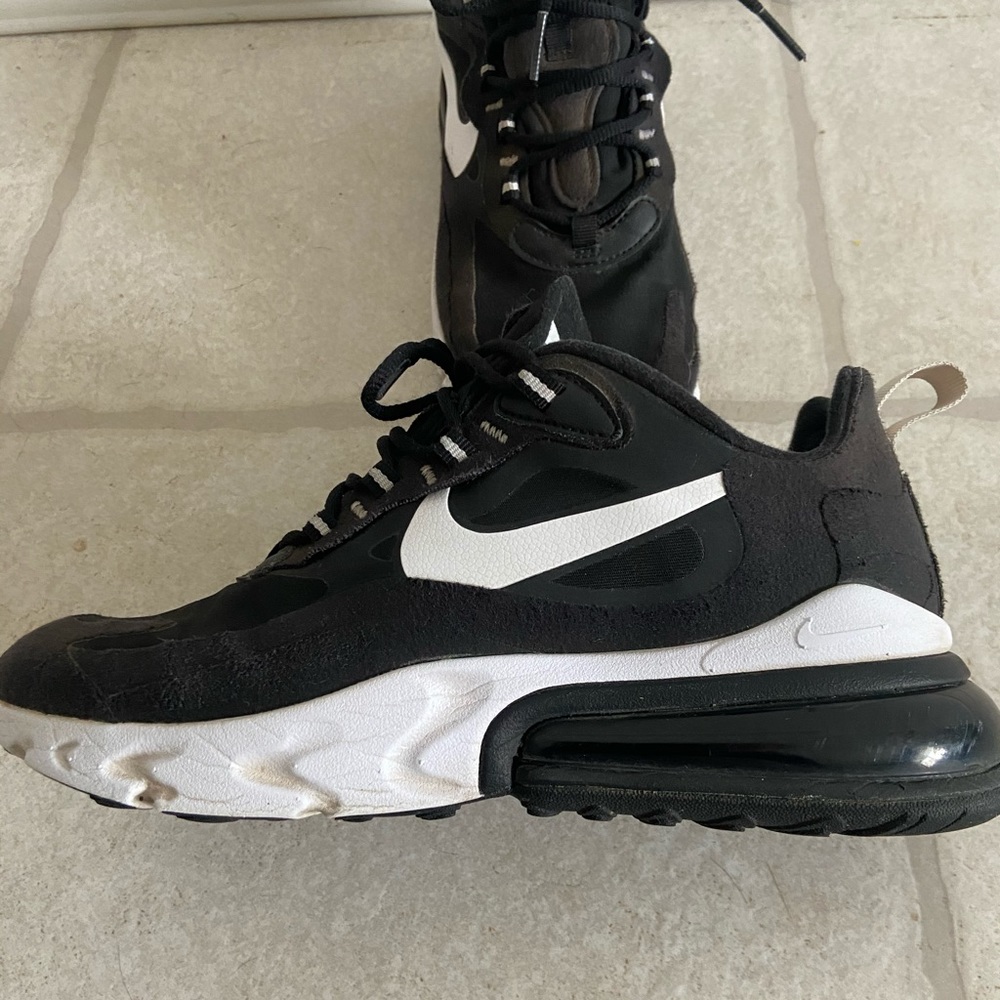 Nike Air Max React 270